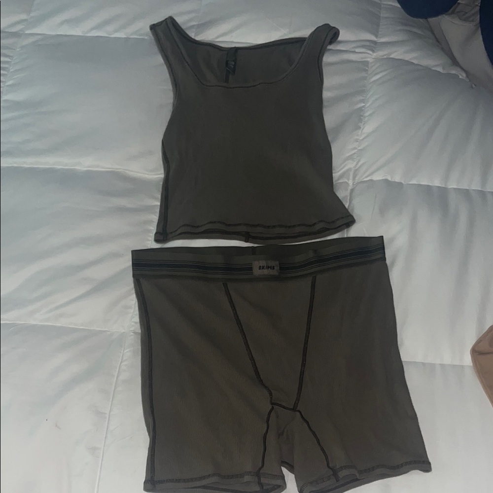 SKIMS 9 PC S/M BUNDLE, READ DESCRIPTION. - Picture 6 of 12